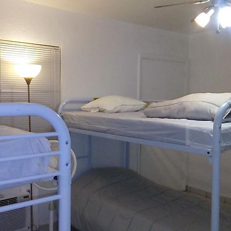 Downtown Hollywood Beach Students' Dorm Albergue Exterior foto